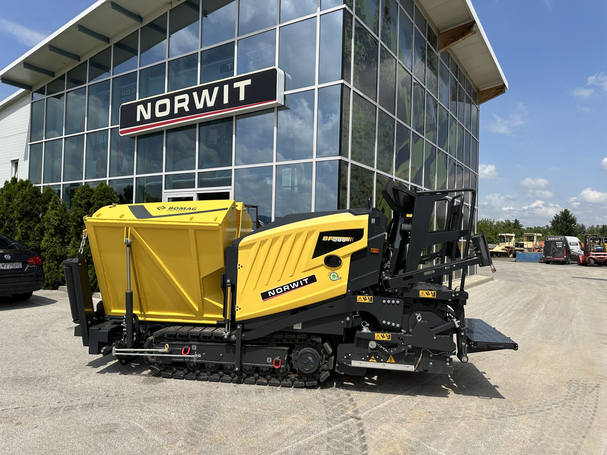 BOMAG BM 200 C - 2
